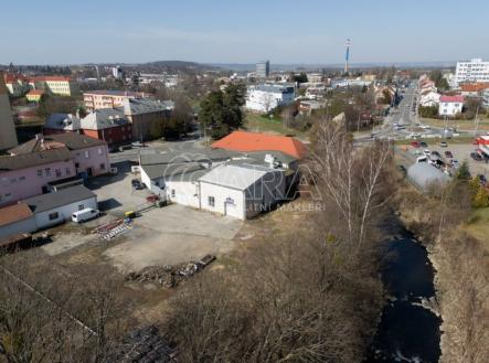 Pronájem výrobní prostor, 2 293 m²