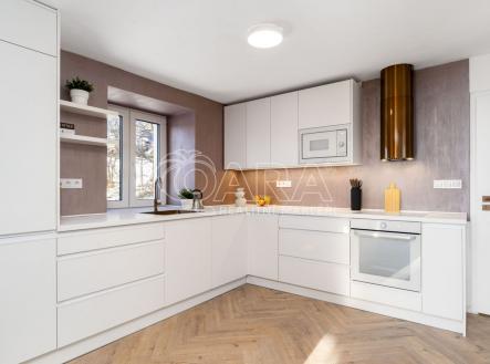 Pronájem bytu, 3+kk, 68 m²