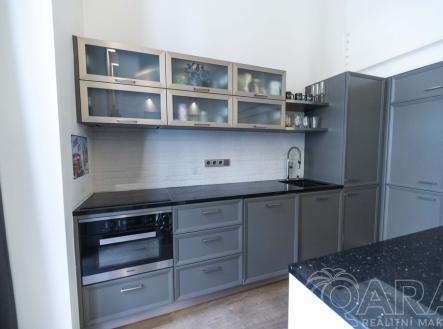 Prodej bytu, 2+1, 88 m²