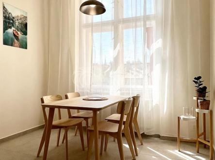 Pronájem bytu, 2+1, 85 m²