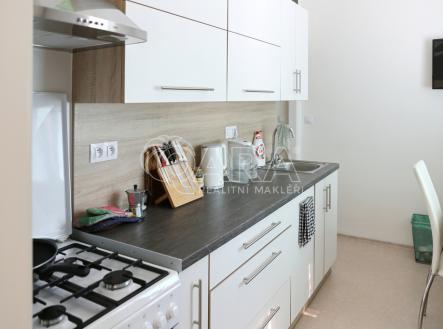 Pronájem bytu, 2+1, 58 m²