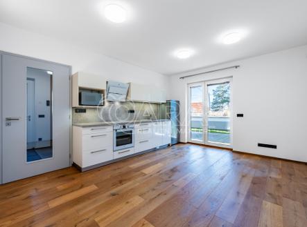 Pronájem bytu, 2+kk, 64 m²