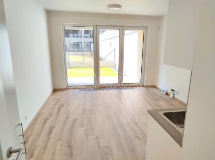 Pronájem bytu, 1+kk, 34 m²