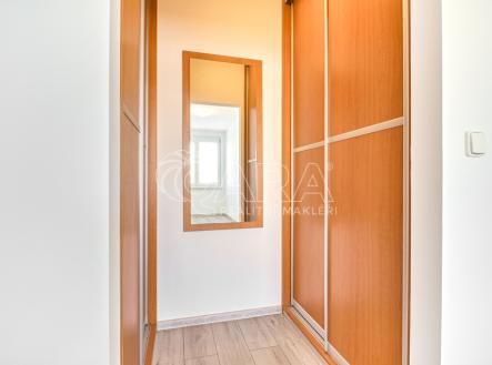 Pronájem bytu, 2+kk, 44 m²