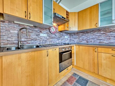 Pronájem bytu, 1+kk, 29 m²