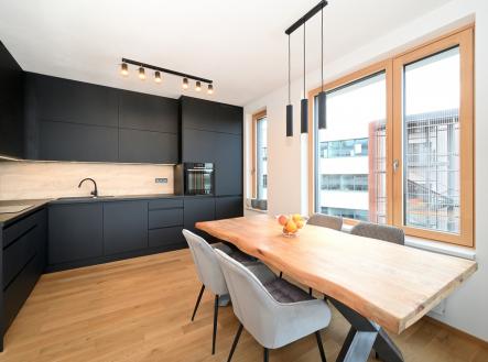 Pronájem bytu, 3+kk, 101 m²