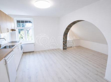 Pronájem bytu, 4+kk, 94 m²