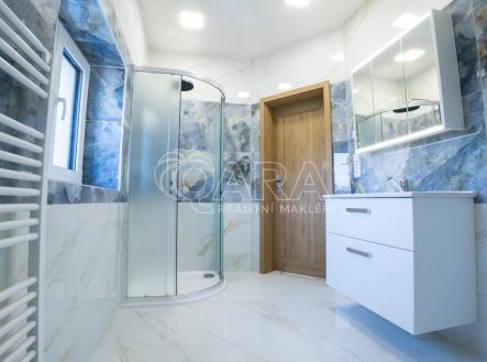 Pronájem bytu, 4+kk, 94 m²