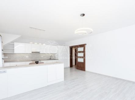 Pronájem bytu, 3+kk, 98 m²