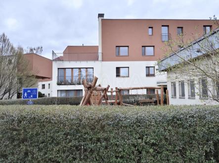 Pronájem bytu, 3+kk, 87 m²