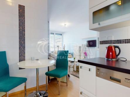 Pronájem bytu, 2+kk, 44 m²