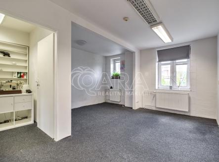 Prodej obchodní prostor, 94 m²