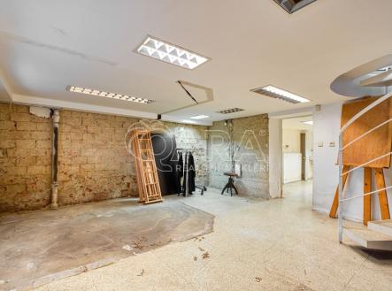 Prodej obchodní prostor, 94 m²