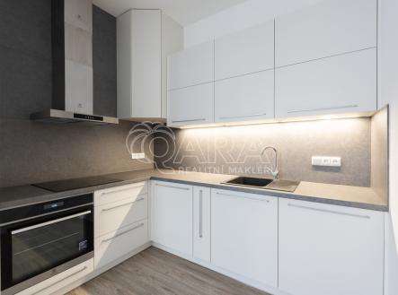 Pronájem bytu, 2+kk, 62 m²