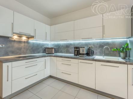 Pronájem bytu, 3+1, 78 m²