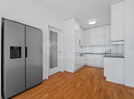 Pronájem bytu, 4+kk, 130 m²