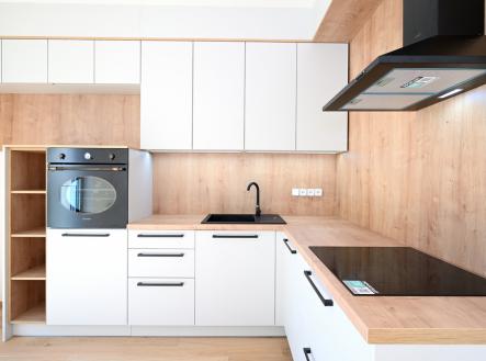 Pronájem bytu, 1+kk, 40 m²