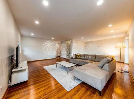 Prodej bytu, 4+kk, 132 m²