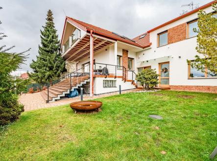 Pronájem domu/vily, 393 m²