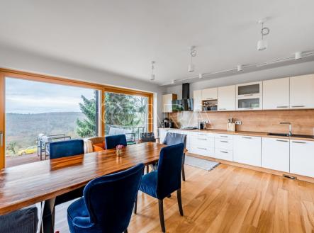 Pronájem kanceláře, 393 m²