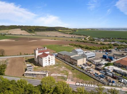 Prodej skladovací prostor, 3 671 m²