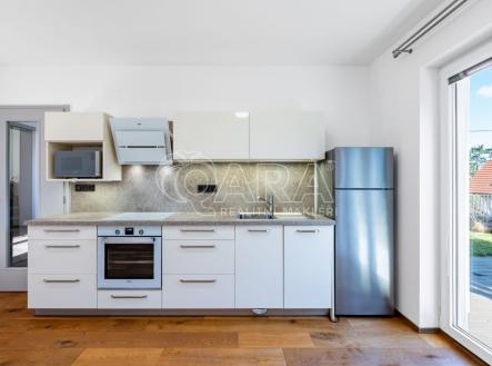 Pronájem bytu, 2+kk, 64 m²