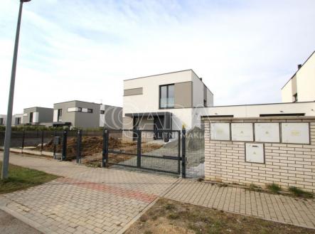 Pronájem domu/vily, 175 m² obrázek