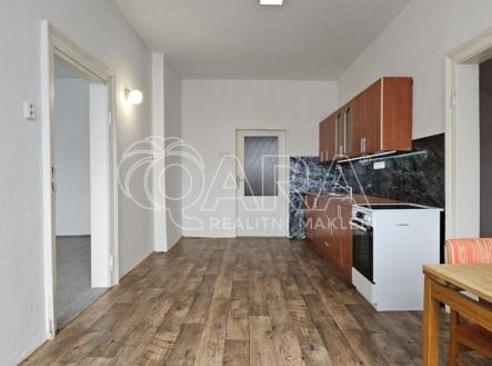 Pronájem bytu, 2+1, 102 m²