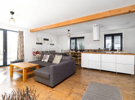 Pronájem domu/vily, 208 m²