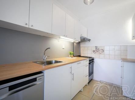 Pronájem bytu, 3+kk, 64 m²