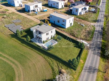 Prodej pozemku pro bydlení, 745 m²