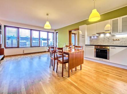 Pronájem bytu, 2+kk, 64 m²