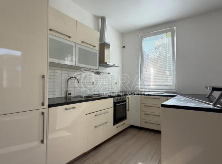 Pronájem bytu, 3+kk, 95 m²