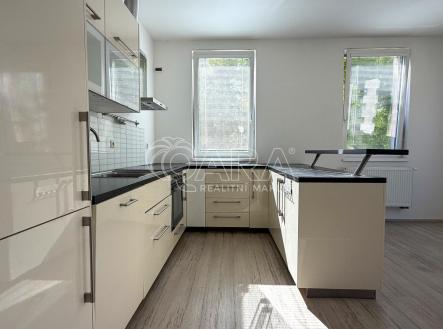 Pronájem bytu, 3+kk, 95 m²