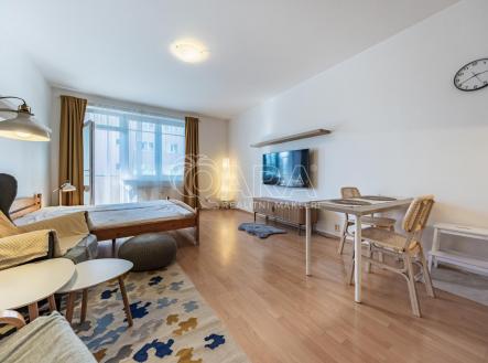 Pronájem bytu, 1+kk, 32 m²