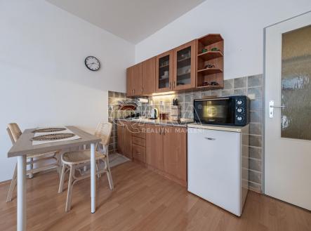 Pronájem bytu, 1+kk, 32 m²