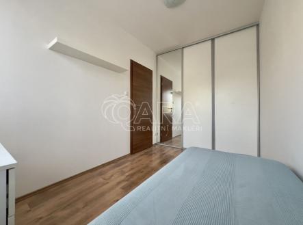 Pronájem bytu, 2+kk, 32 m²