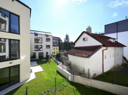 Pronájem bytu, 1+kk, 37,6 m²