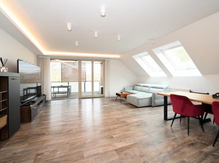 Pronájem bytu, 4+kk, 184,2 m²