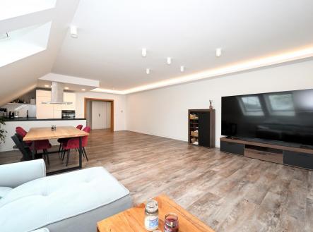 Pronájem bytu, 4+kk, 184,2 m²