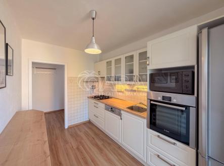 Pronájem bytu, 3+1, 85,3 m²