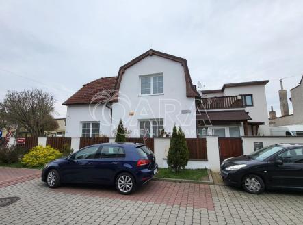 Pronájem domu/vily, 140 m²