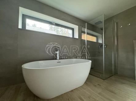 Pronájem bytu, 3+kk, 80 m²