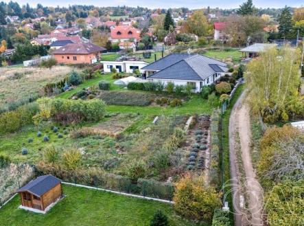 Prodej pozemku pro bydlení, 1 421 m²