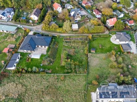 Prodej pozemku pro bydlení, 1 421 m²