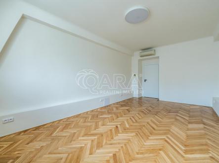 Pronájem bytu, 2+1, 84 m²