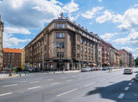 Pronájem kanceláře, 100 m²