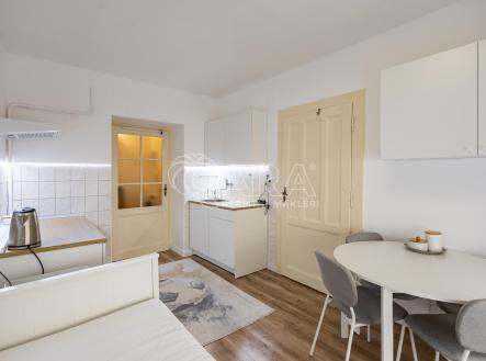 Pronájem bytu, 1+1, 37 m²