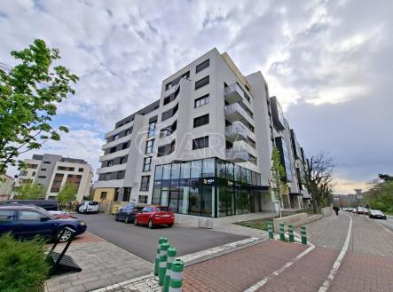 Pronájem bytu, 1+kk, 37 m²