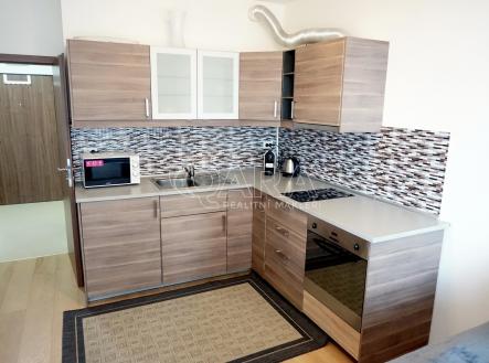 Pronájem bytu, 1+kk, 38 m²
